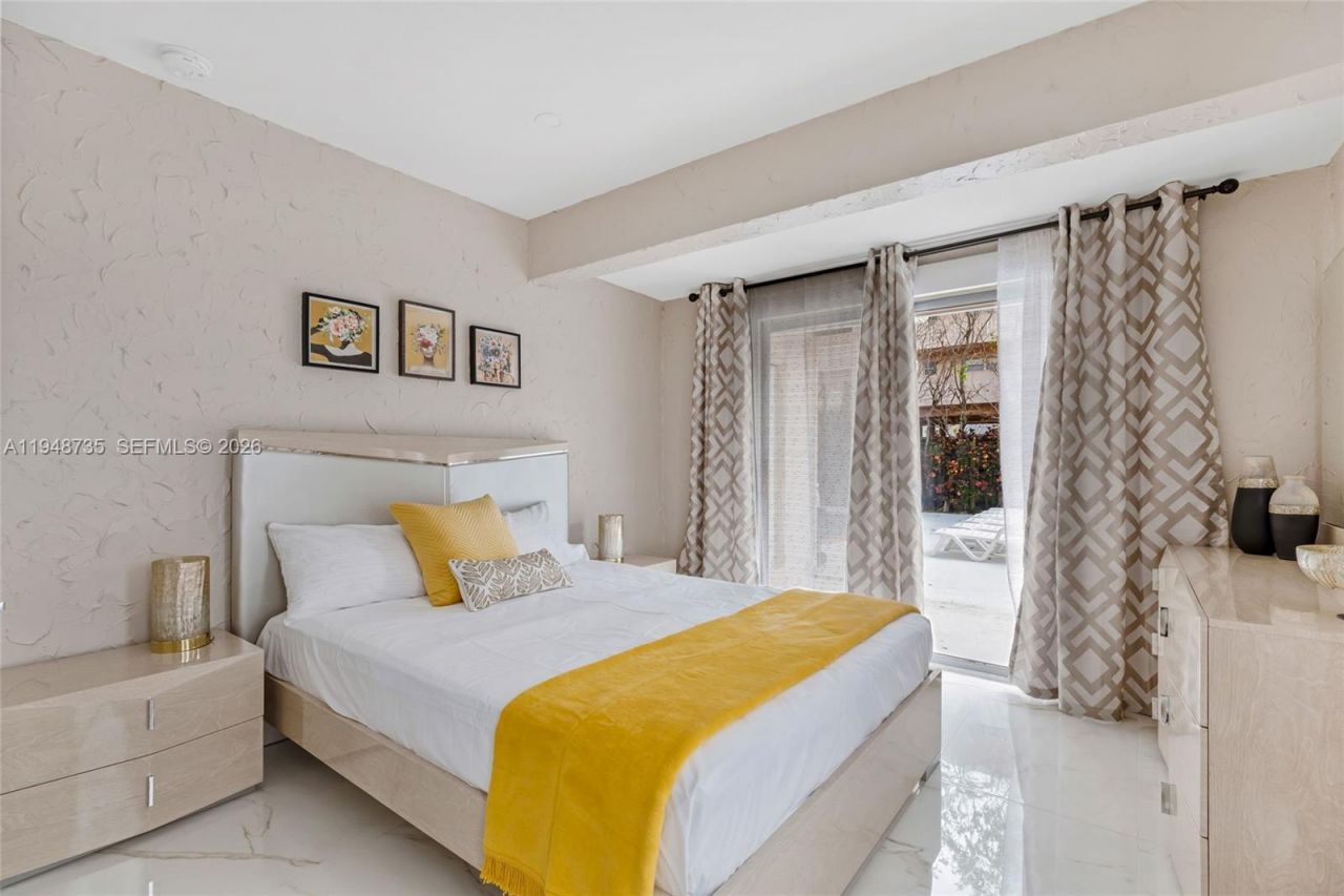 1960 Coral Reef Dr, Lauderdale by the Sea, FL 33062 Photo