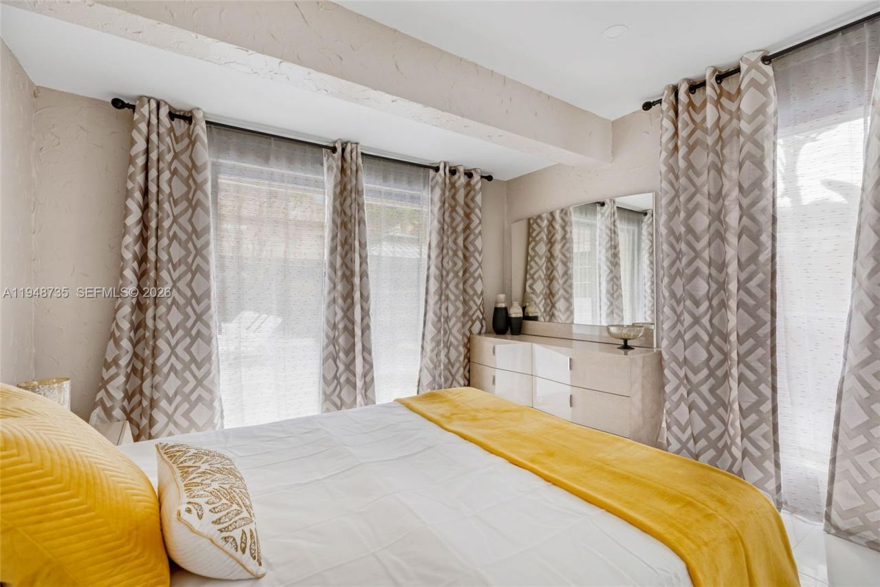 1960 Coral Reef Dr, Lauderdale by the Sea, FL 33062 Photo