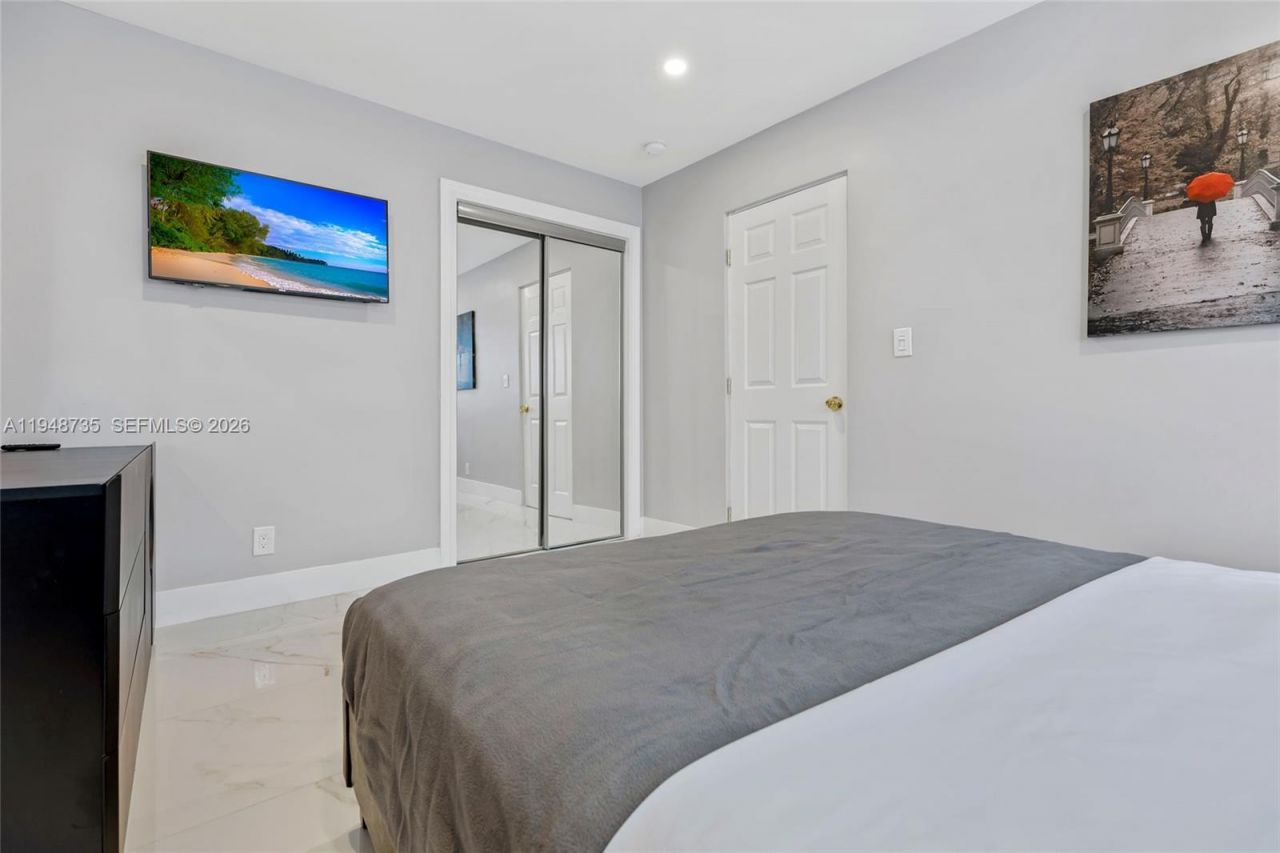 1960 Coral Reef Dr, Lauderdale by the Sea, FL 33062 Photo