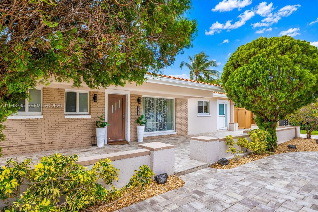 1960 Coral Reef Dr, Lauderdale by the Sea, FL 33062 Photo