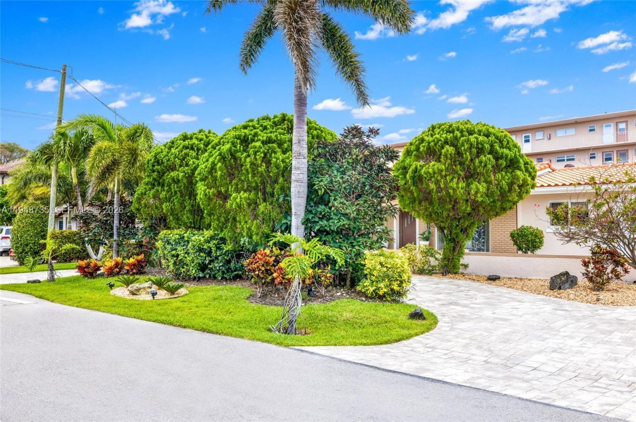 1960 Coral Reef Dr, Lauderdale by the Sea, FL 33062 Photo