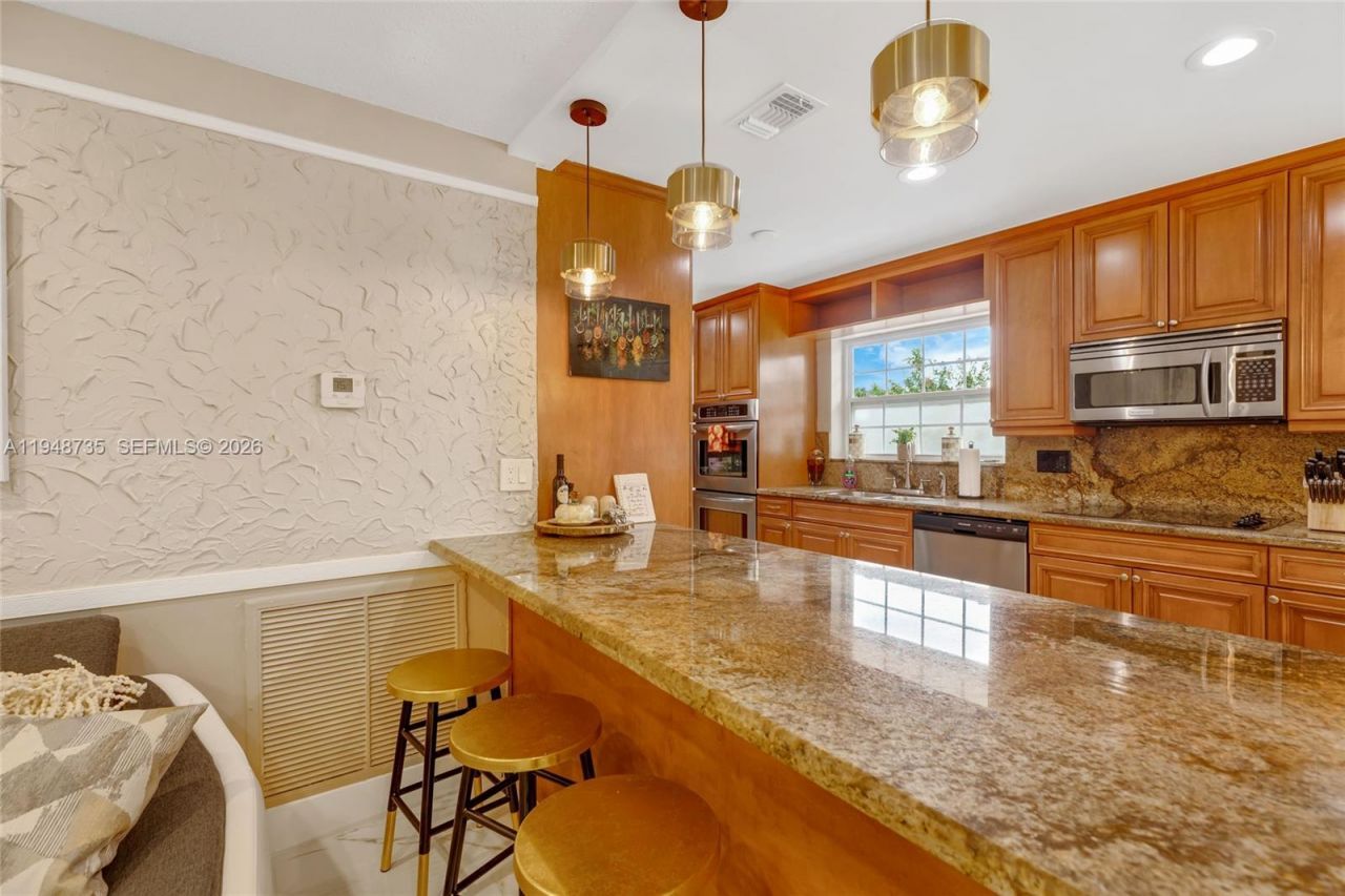 1960 Coral Reef Dr, Lauderdale by the Sea, FL 33062 Photo