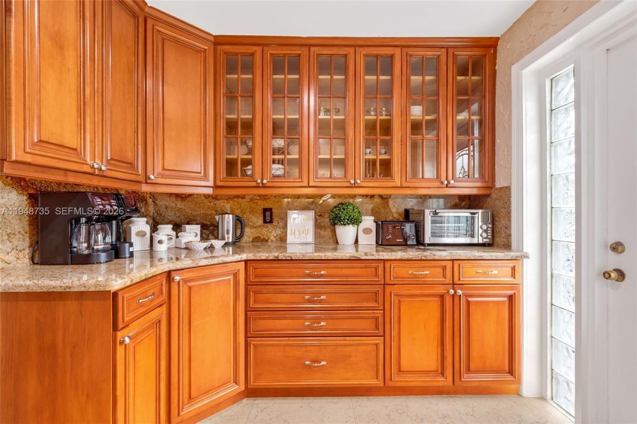 1960 Coral Reef Dr, Lauderdale by the Sea, FL 33062 Photo