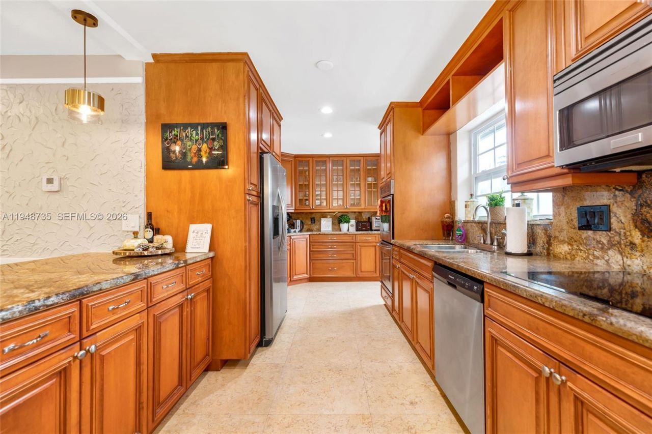 1960 Coral Reef Dr, Lauderdale by the Sea, FL 33062 Photo