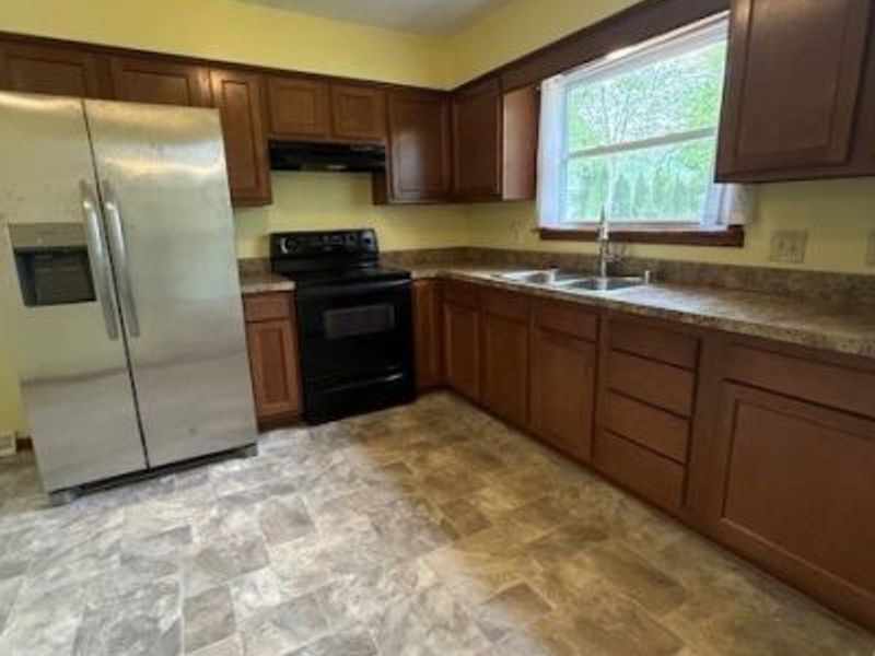 1378 Cayuga Avenue, Akron, OH 44312 Photo 12