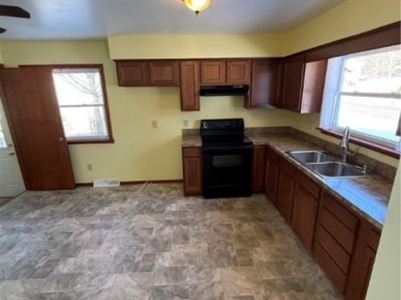 1378 Cayuga Avenue, Akron, OH 44312 Photo 9