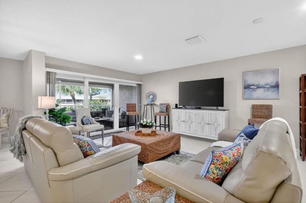 1100 Surf Road, Unit 201, Singer Island, FL 33404 Photo