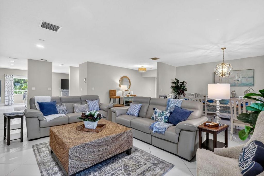 1100 Surf Road, Unit 201, Singer Island, FL 33404 Photo