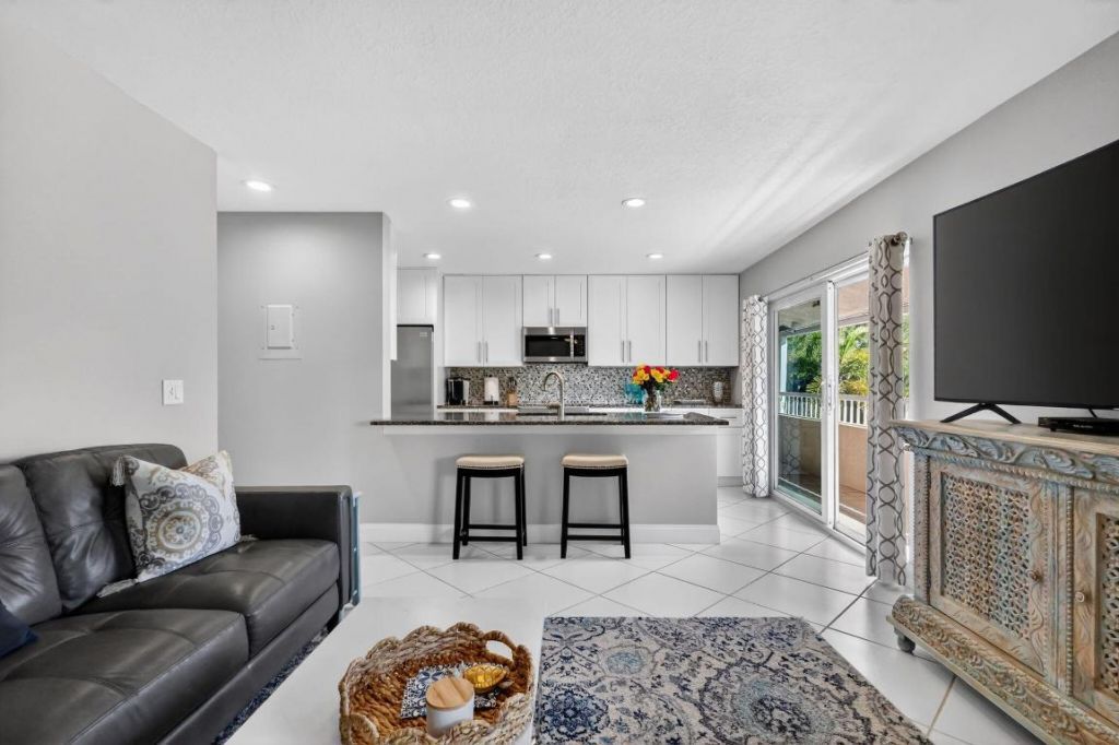 1100 Surf Road, Unit 201, Singer Island, FL 33404 Photo