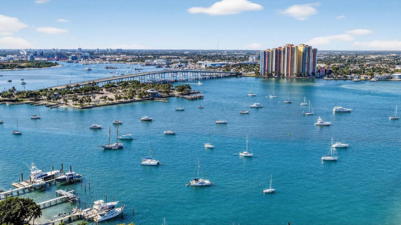 1100 Surf Road, Unit 201, Singer Island, FL 33404 Photo