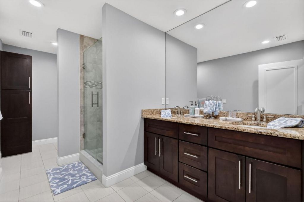 1100 Surf Road, Unit 201, Singer Island, FL 33404 Photo