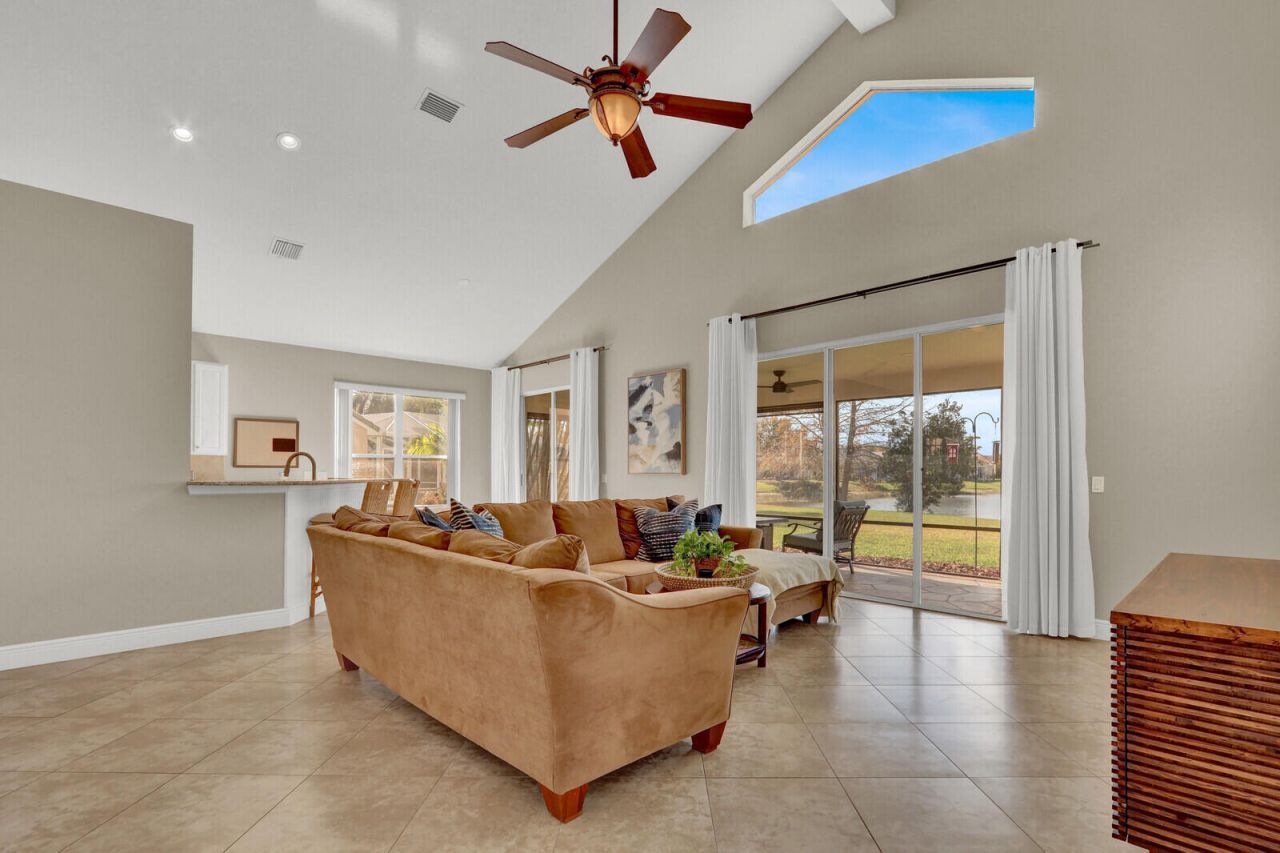 620 SW Barbuda Bay, Port Saint Lucie, FL 34986 Photo