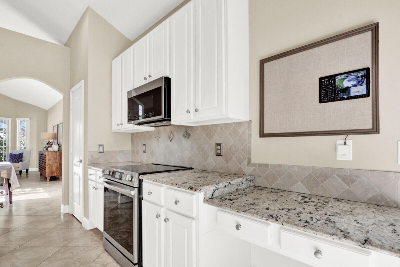 620 SW Barbuda Bay, Port Saint Lucie, FL 34986 Photo