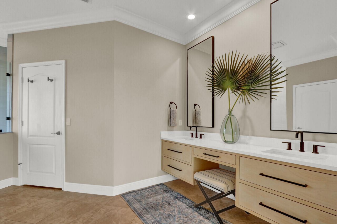 620 SW Barbuda Bay, Port Saint Lucie, FL 34986 Photo