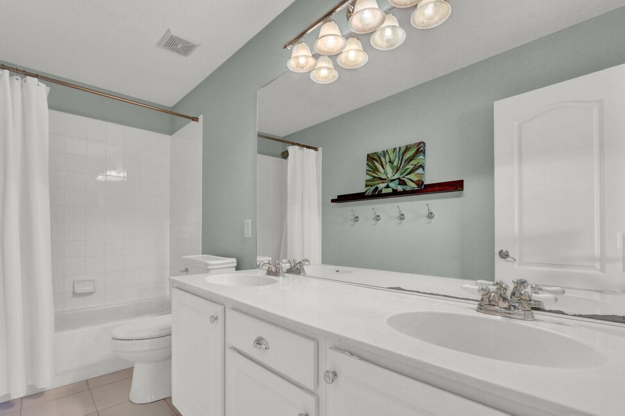 620 SW Barbuda Bay, Port Saint Lucie, FL 34986 Photo