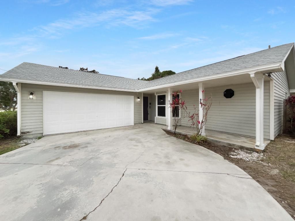 5409 Hickory Drive, Fort Pierce, FL 34982 Photo