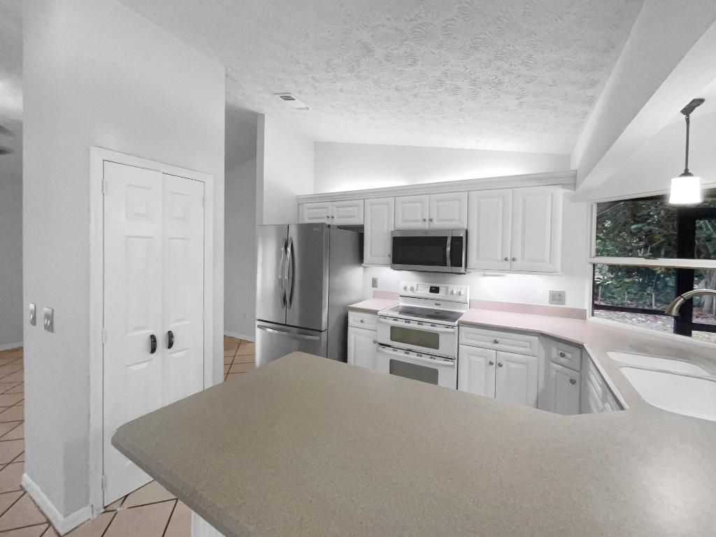 5409 Hickory Drive, Fort Pierce, FL 34982 Photo