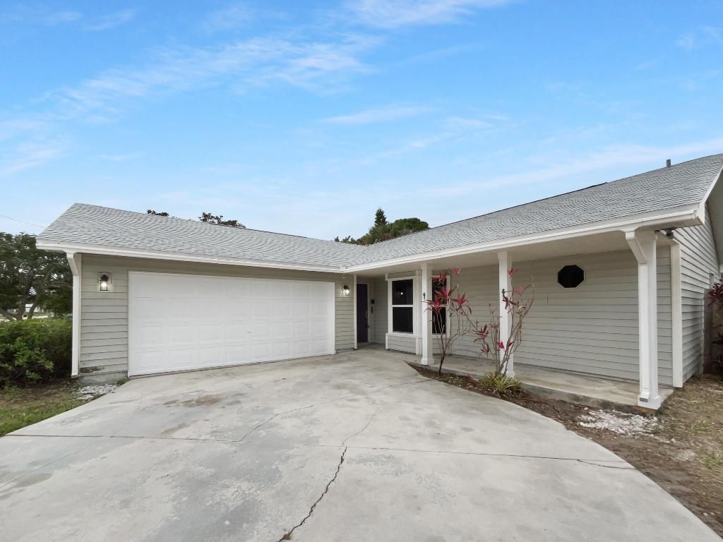5409 Hickory Drive, Fort Pierce, FL 34982 Photo