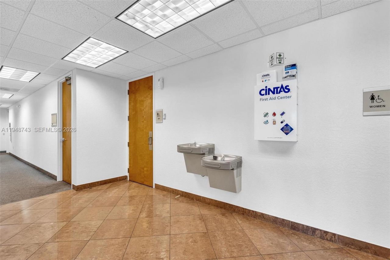 7665 Davie Road Ext, Davie, FL 33024 Photo