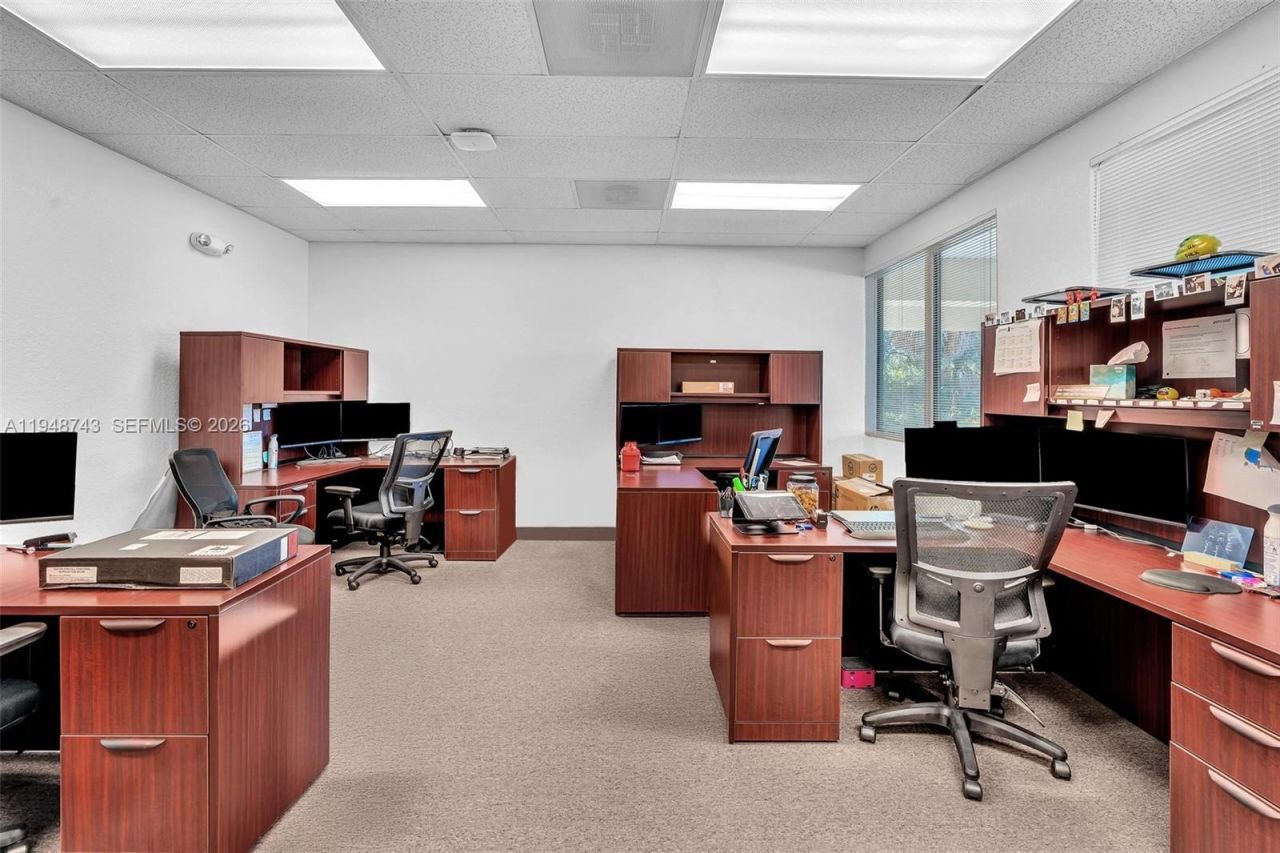 7665 Davie Road Ext, Davie, FL 33024 Photo