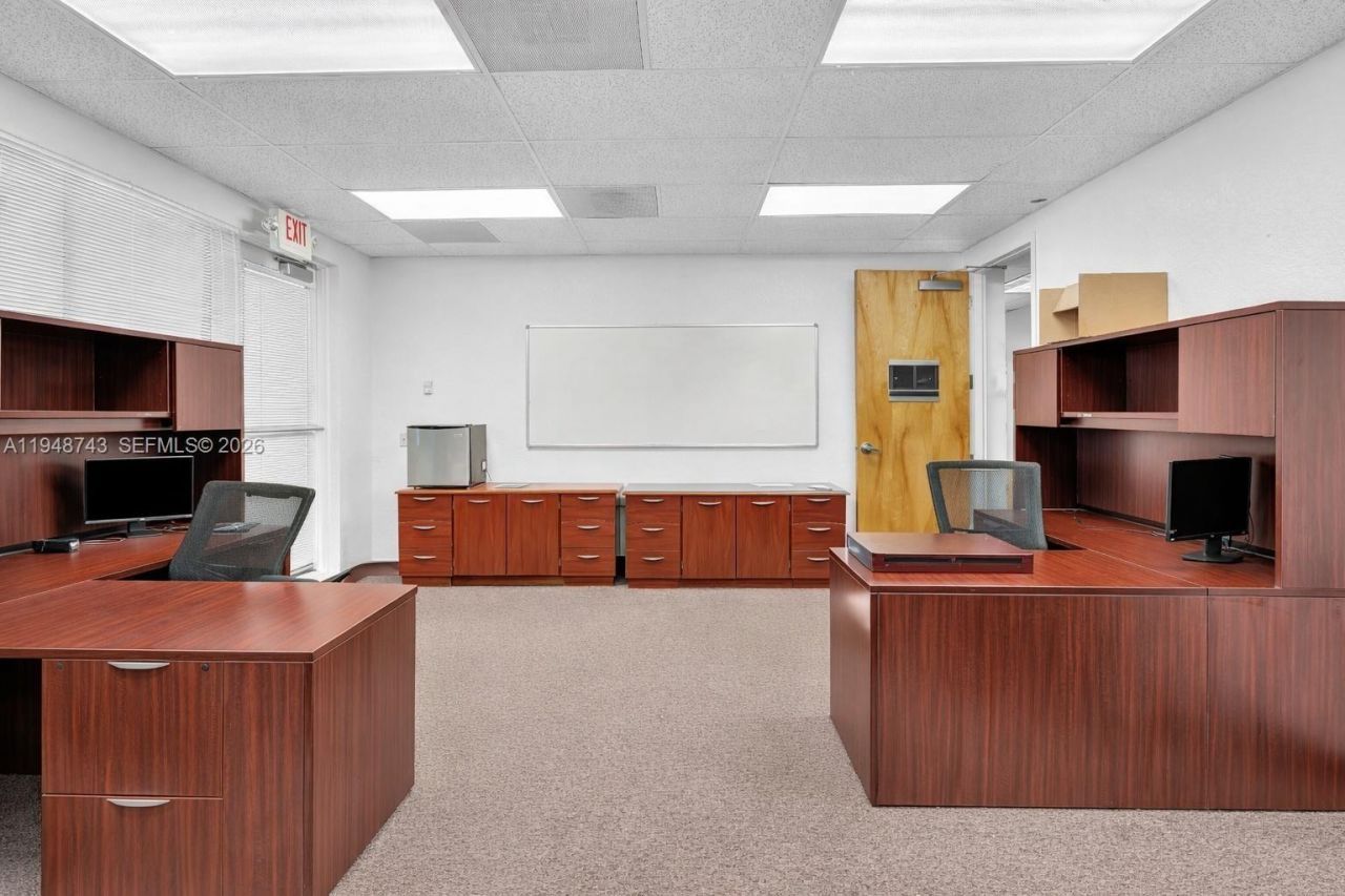 7665 Davie Road Ext, Davie, FL 33024 Photo