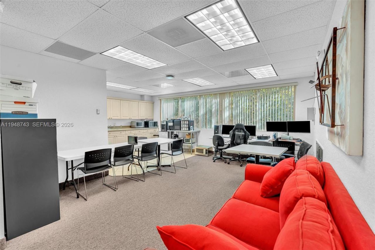 7665 Davie Road Ext, Davie, FL 33024 Photo