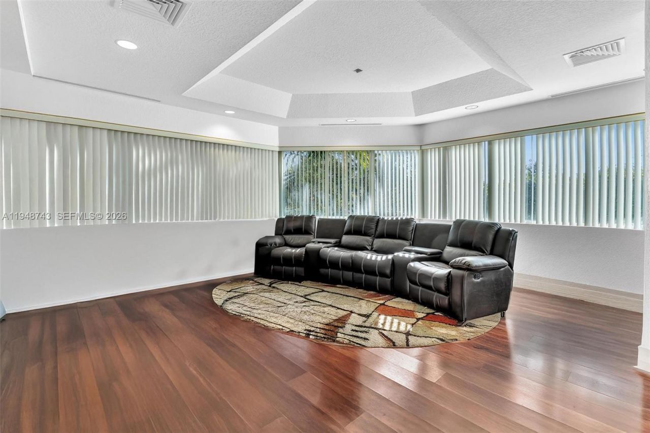 7665 Davie Road Ext, Davie, FL 33024 Photo