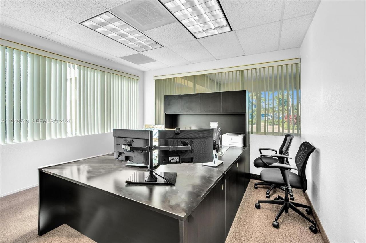 7665 Davie Road Ext, Davie, FL 33024 Photo