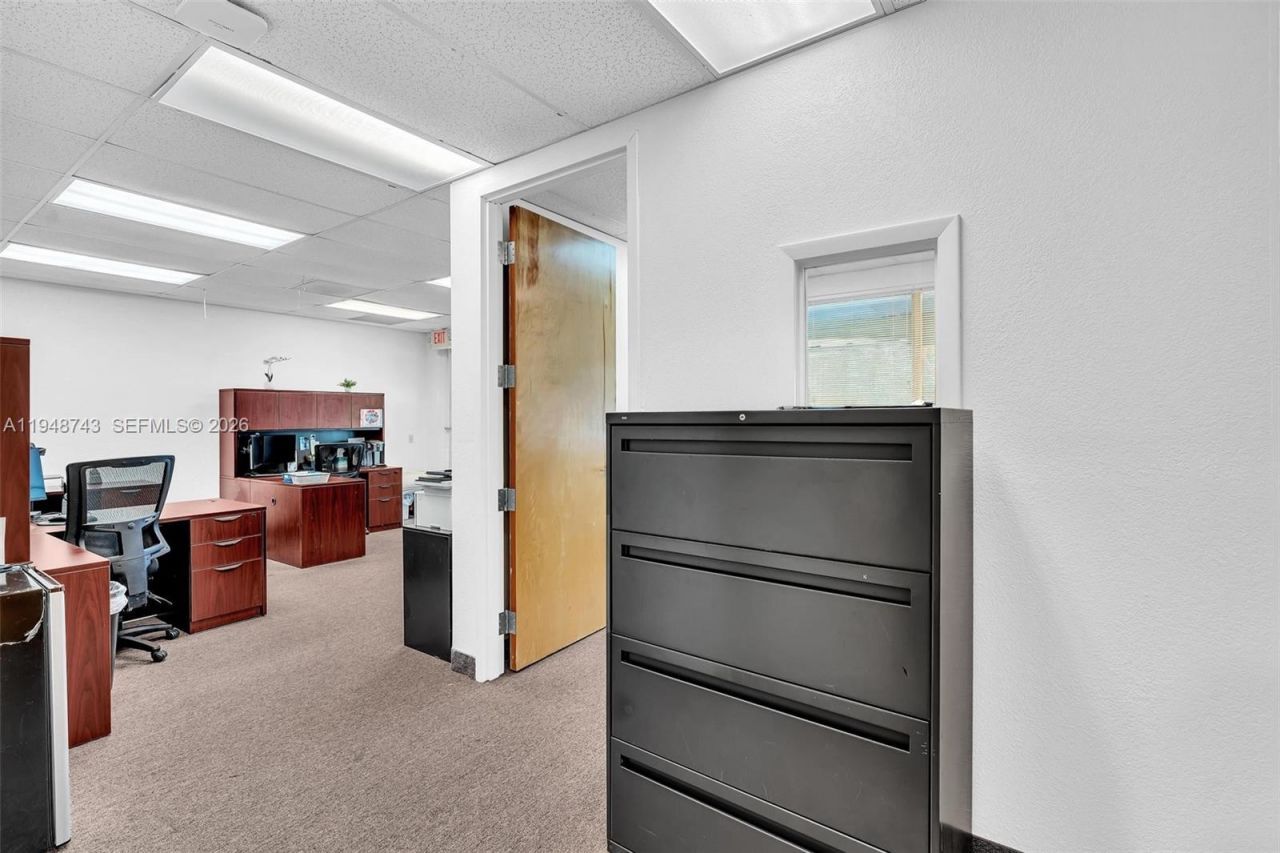 7665 Davie Road Ext, Davie, FL 33024 Photo