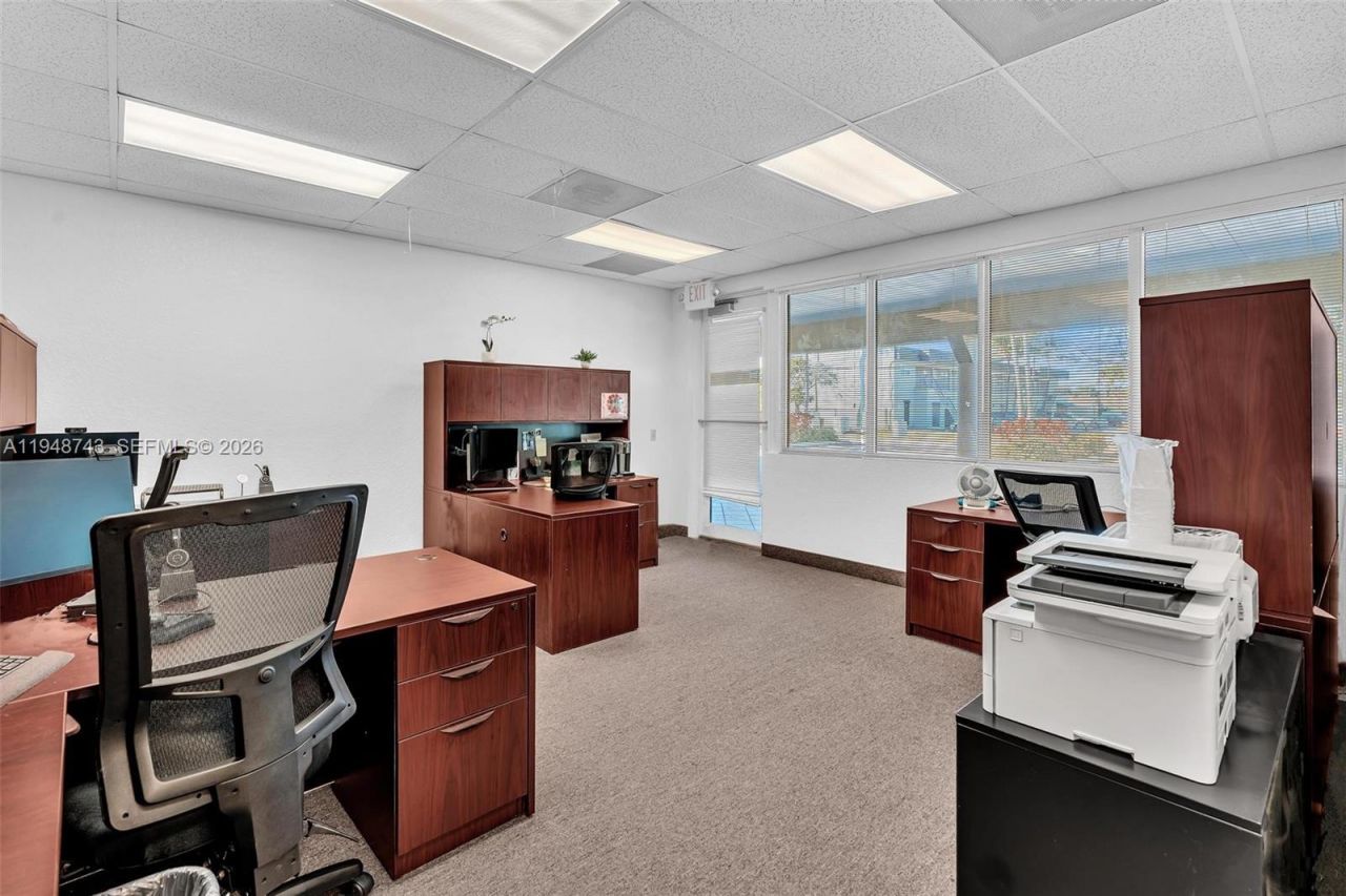 7665 Davie Road Ext, Davie, FL 33024 Photo