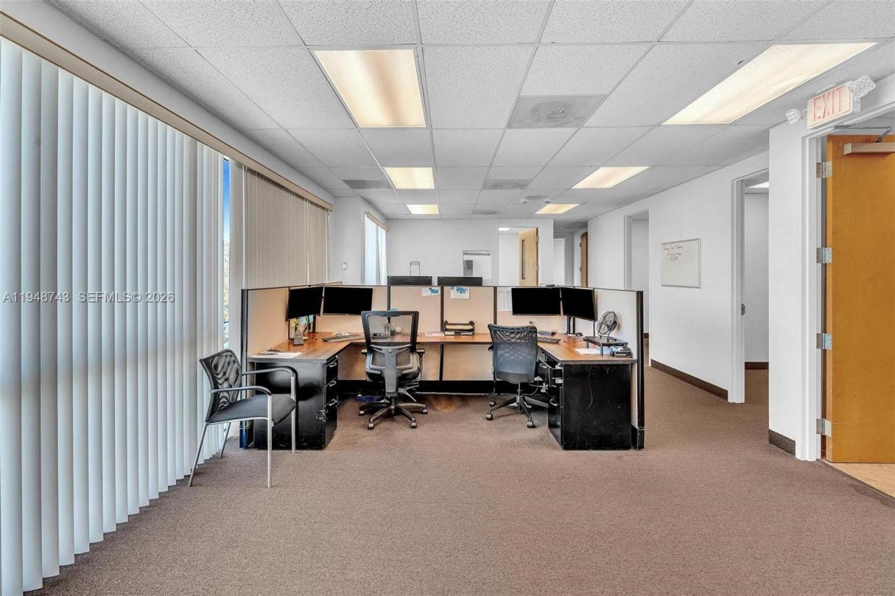 7665 Davie Road Ext, Davie, FL 33024 Photo