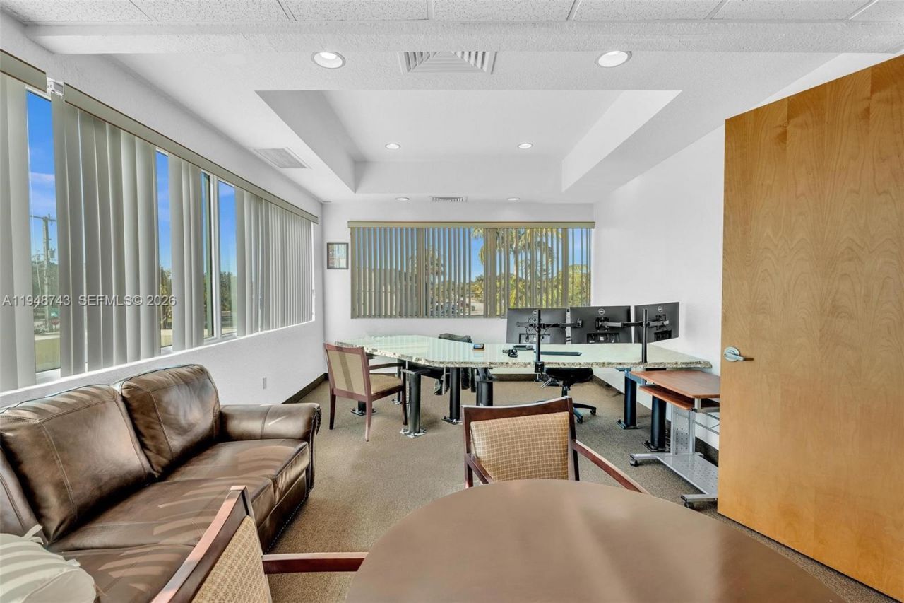 7665 Davie Road Ext, Davie, FL 33024 Photo