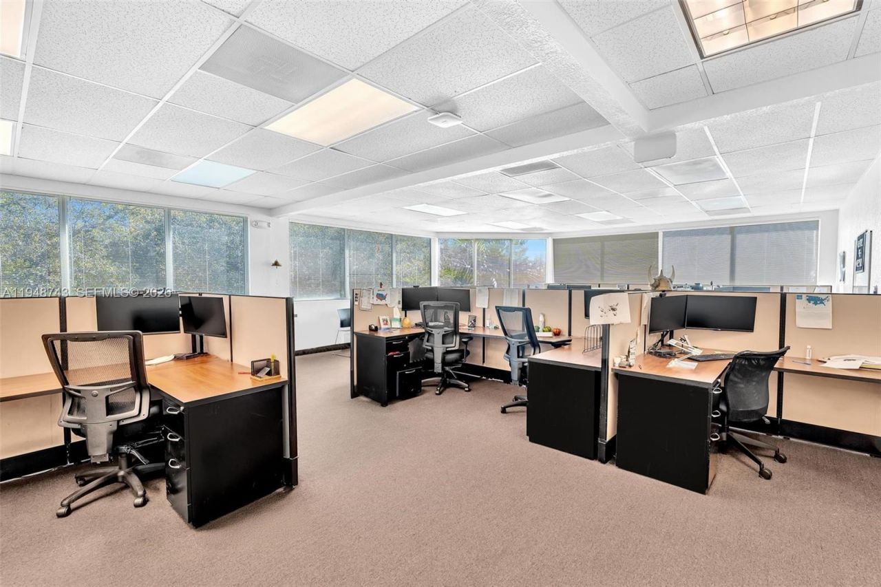 7665 Davie Road Ext, Davie, FL 33024 Photo