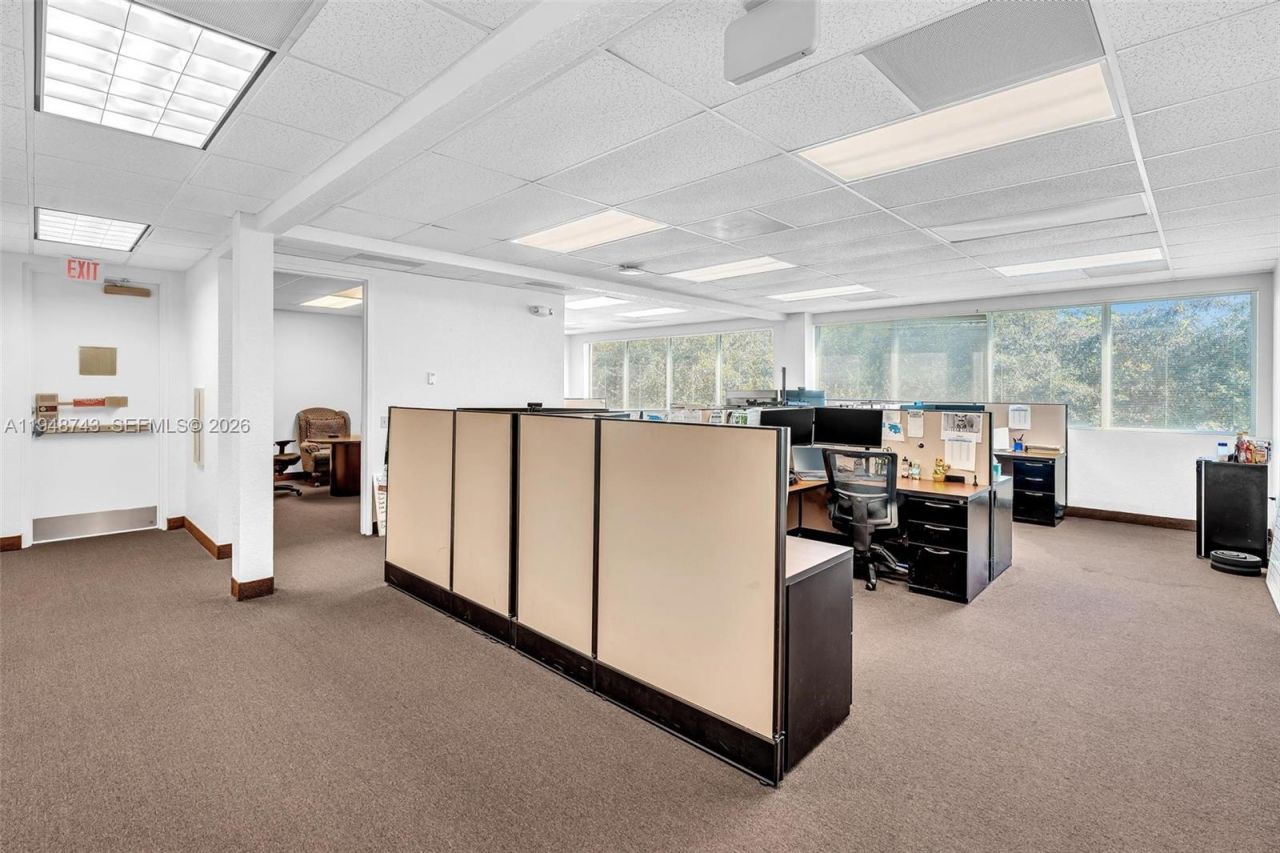 7665 Davie Road Ext, Davie, FL 33024 Photo