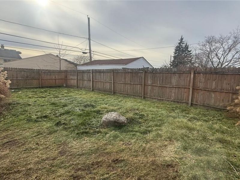 15522 Turney Road, Maple Heights, OH 44137 Photo 22
