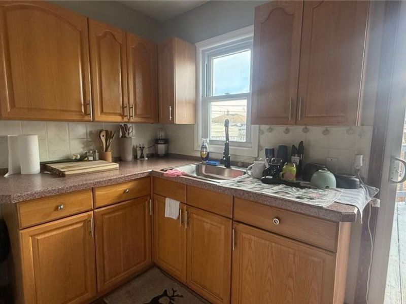 15522 Turney Road, Maple Heights, OH 44137 Photo 6