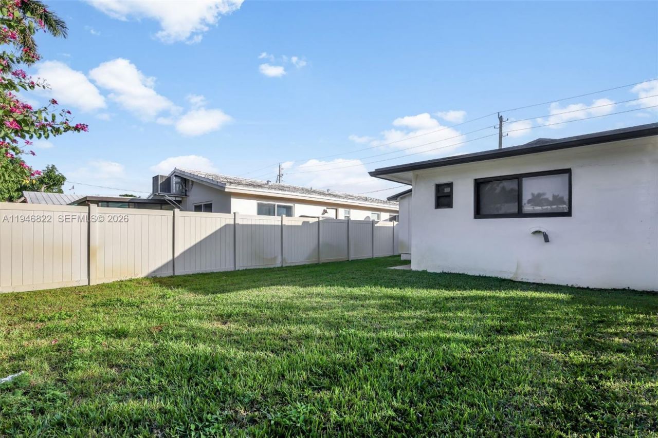 1201 N 16th Ave, Hollywood, FL 33020 Photo