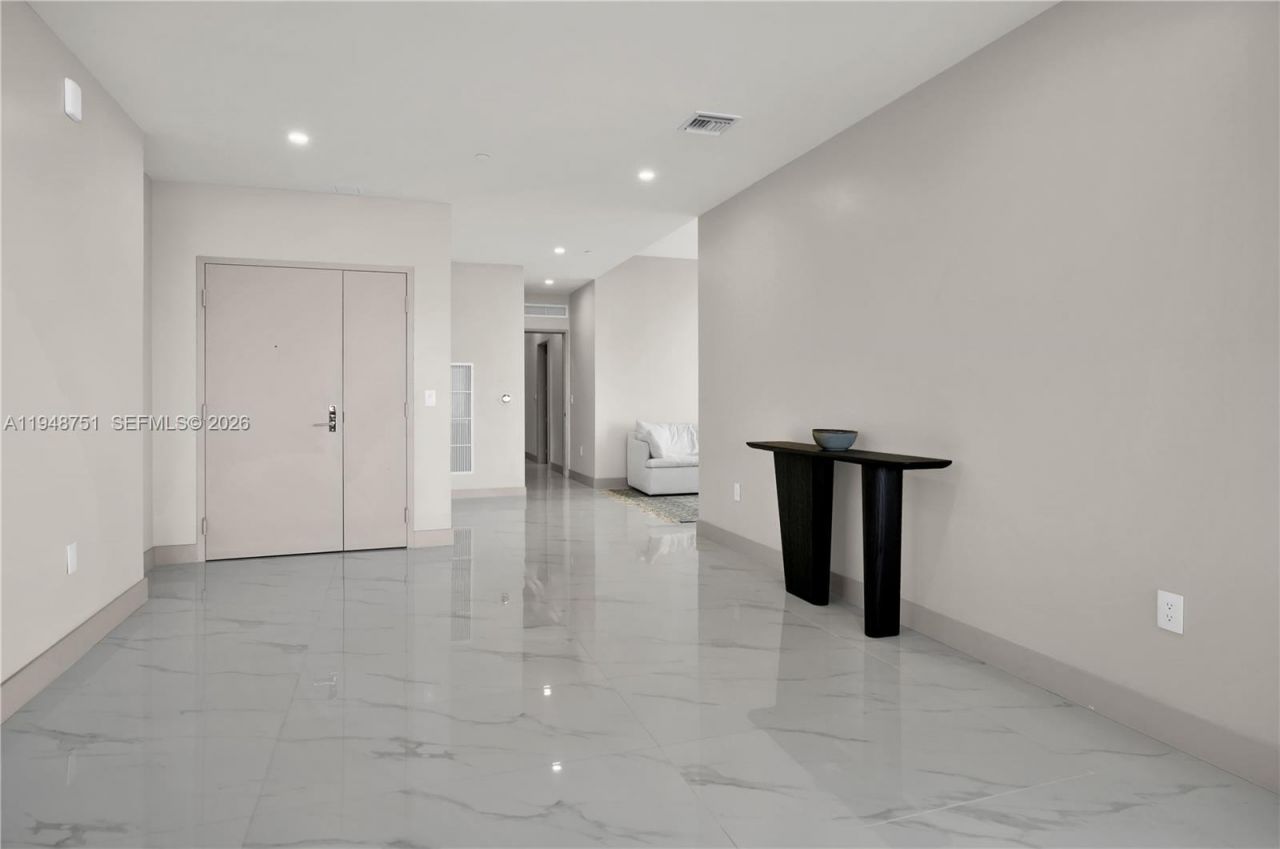 700 NE 24, Unit PH5801, Miami, FL 33137 Photo