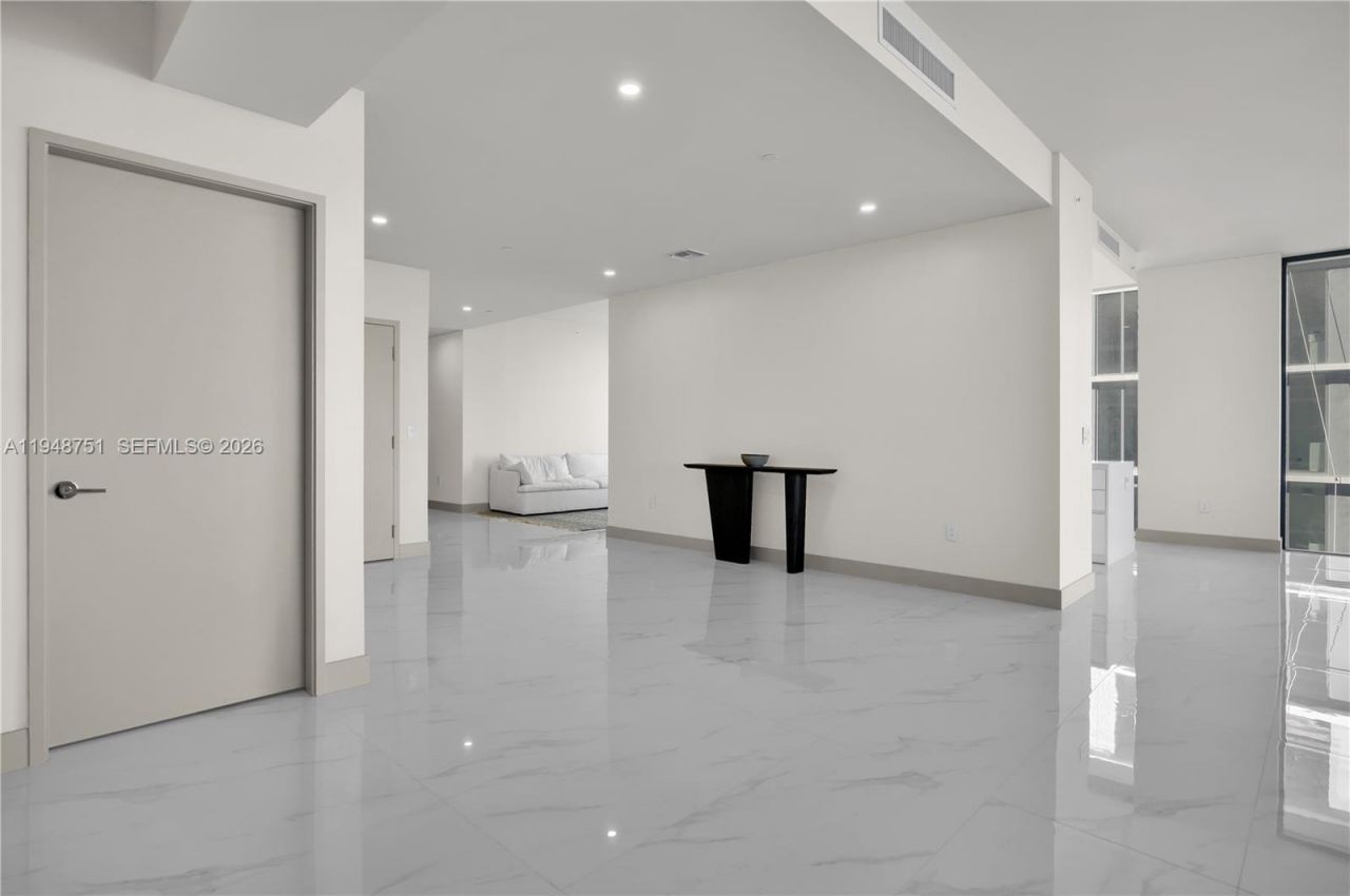 700 NE 24, Unit PH5801, Miami, FL 33137 Photo