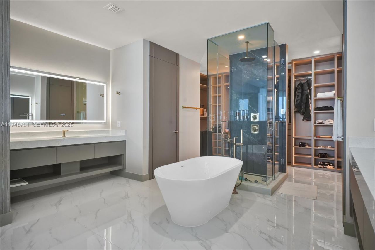 700 NE 24, Unit PH5801, Miami, FL 33137 Photo