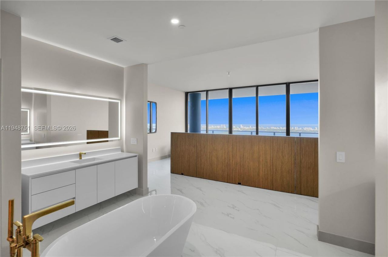 700 NE 24, Unit PH5801, Miami, FL 33137 Photo