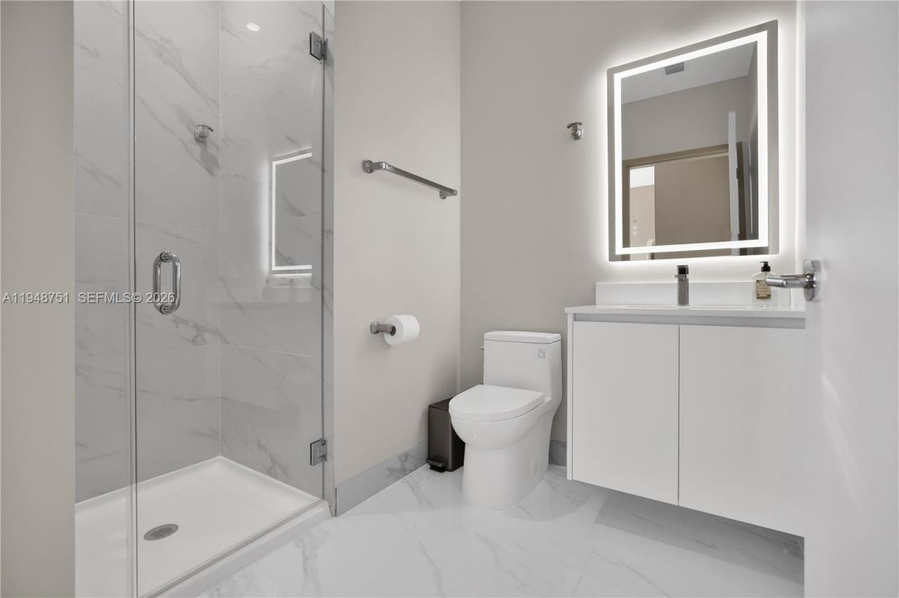 700 NE 24, Unit PH5801, Miami, FL 33137 Photo