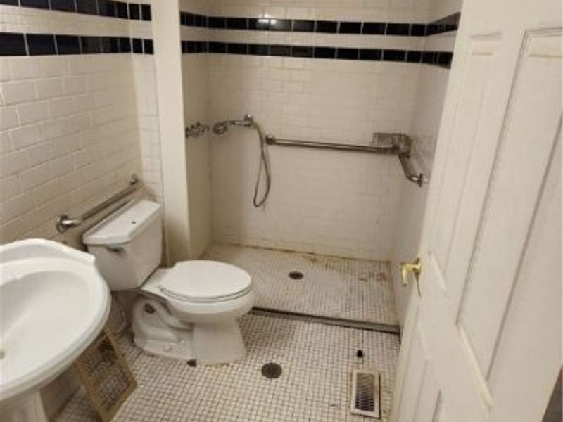 858 Marcie Drive, Cleveland, OH 44109 Photo 12