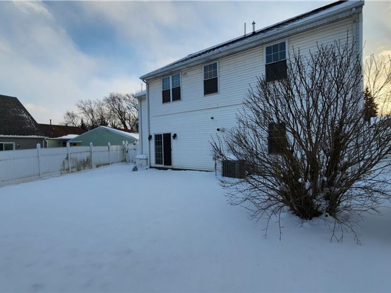 858 Marcie Drive, Cleveland, OH 44109 Photo 43