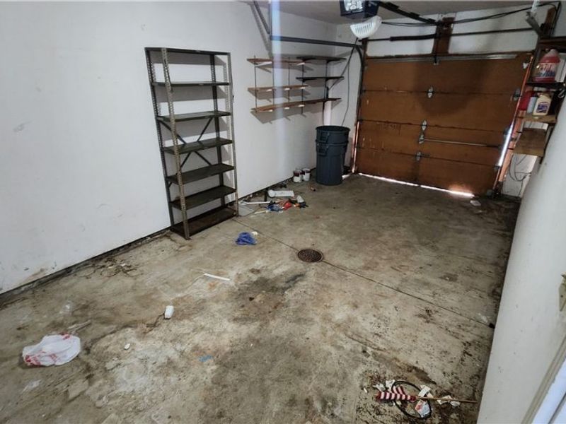 858 Marcie Drive, Cleveland, OH 44109 Photo 5