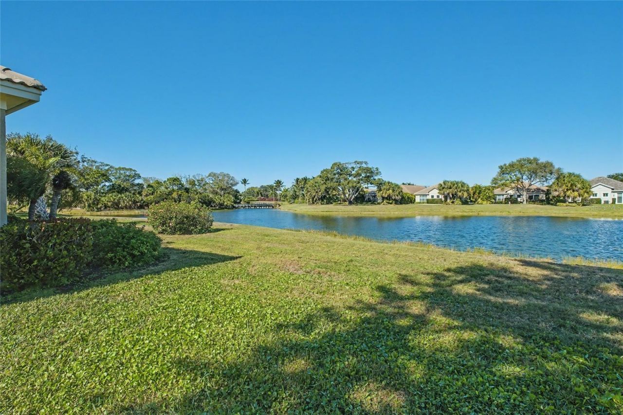 2158 Falls Circle, Vero Beach, FL 32967 Photo