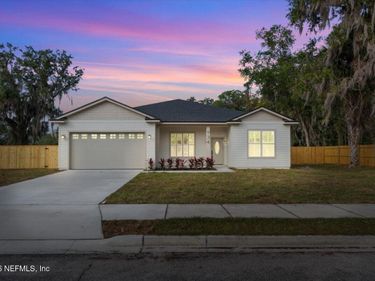 934 ANNA Avenue, Orange Park, FL 32073