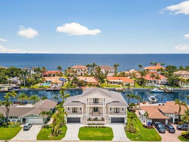 2050 HAWAII AVENUE NE, ST PETERSBURG, FL 33703