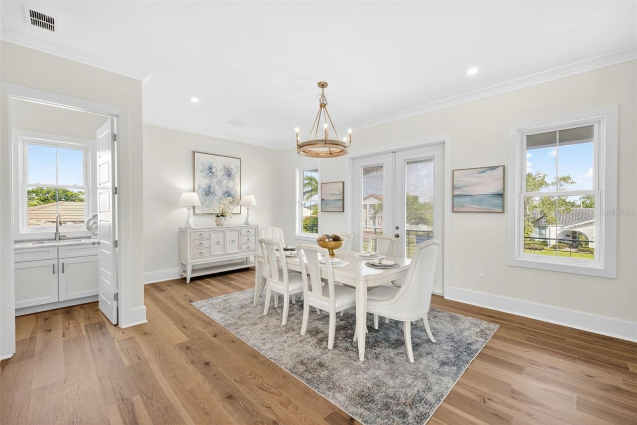 2050 Hawaii Avenue Ne, Saint Petersburg, FL 33703 Photo