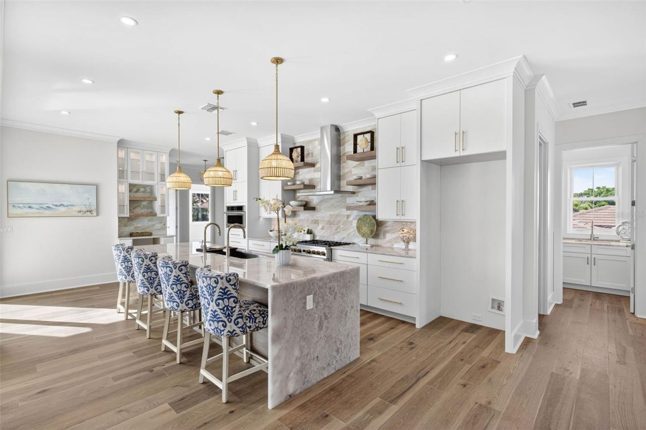 2050 Hawaii Avenue Ne, Saint Petersburg, FL 33703 Photo